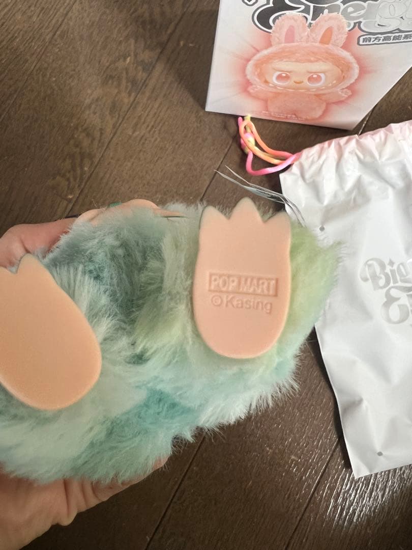 新品　Labubu ビッグイントエナジー 4体セット