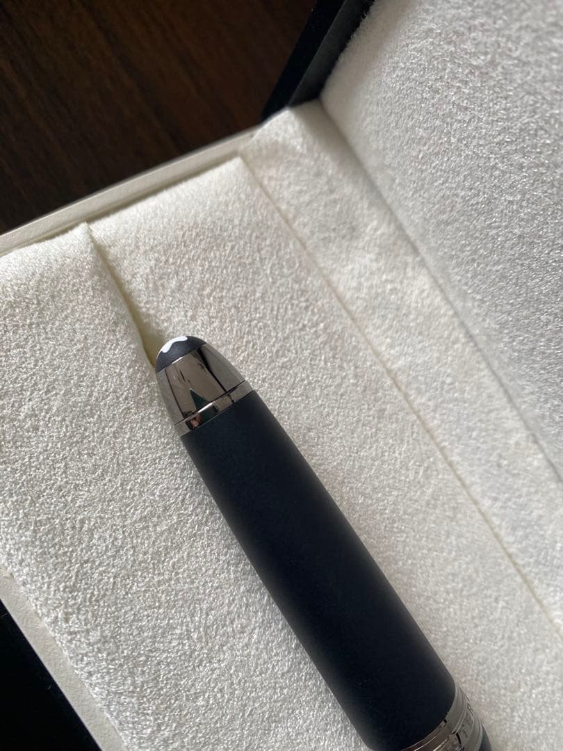 【限定品】モンブラン146 ウルトラブラックFニブ