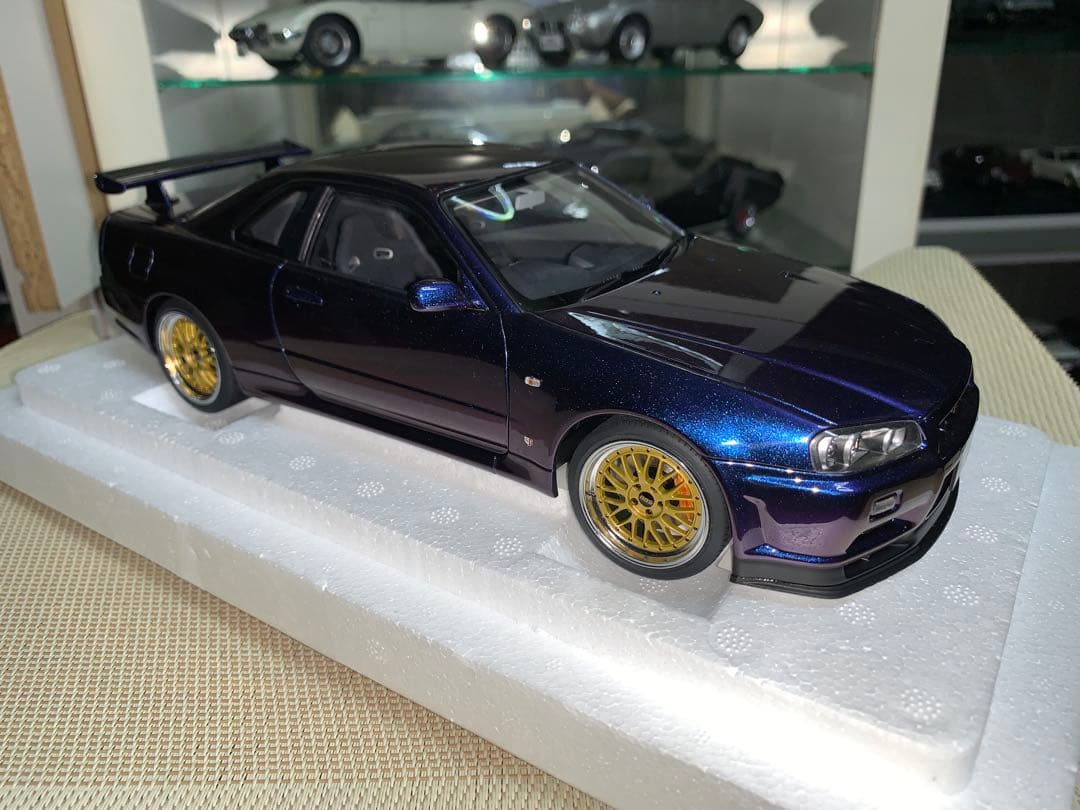 オートアート 1/18 スカイラインGT-R VスペックII