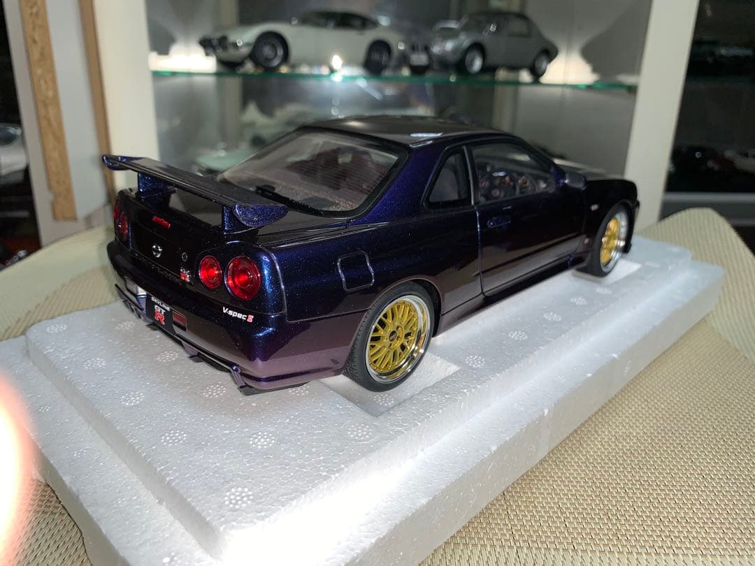 オートアート 1/18 スカイラインGT-R VスペックII