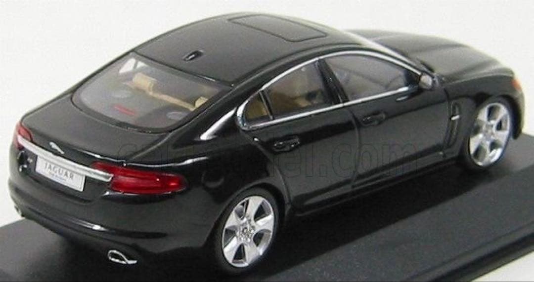 1/43 Jaguar / ジャガー XF ブラックメタリック