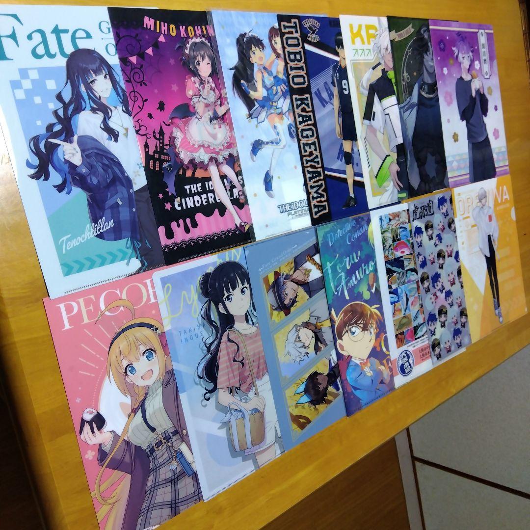 アニメ ノンジャンル 美少女系など　Ａ−４クリアファイル まとめ売り大量２５０枚