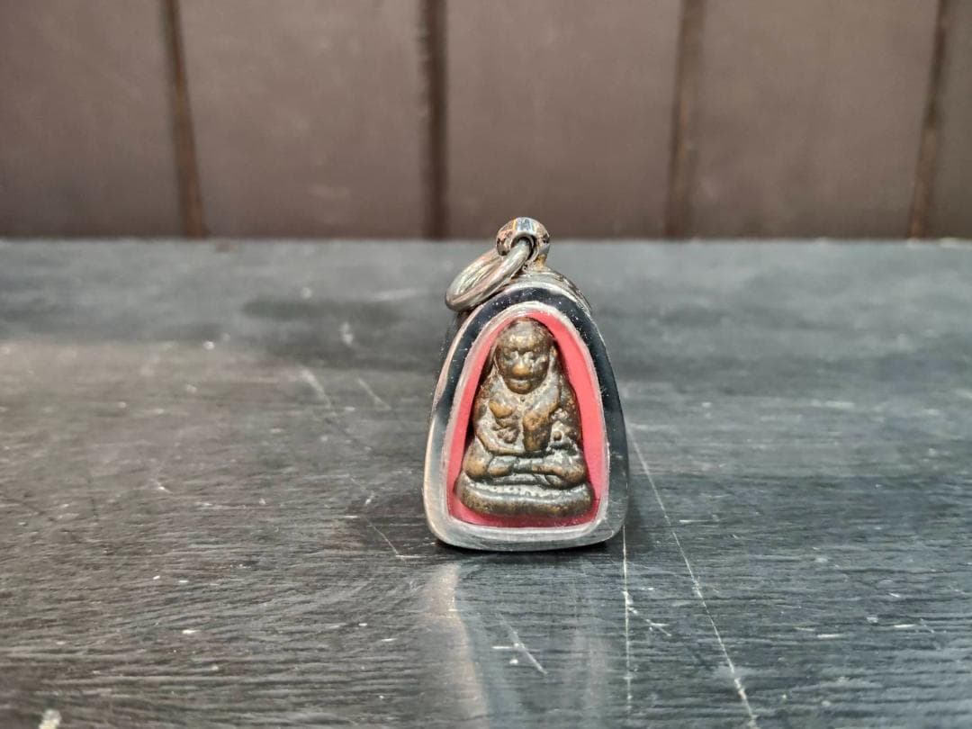 タイのお守り　プラクルアン　ルアン・ポー・ゴエン、ワット・バン・カーン