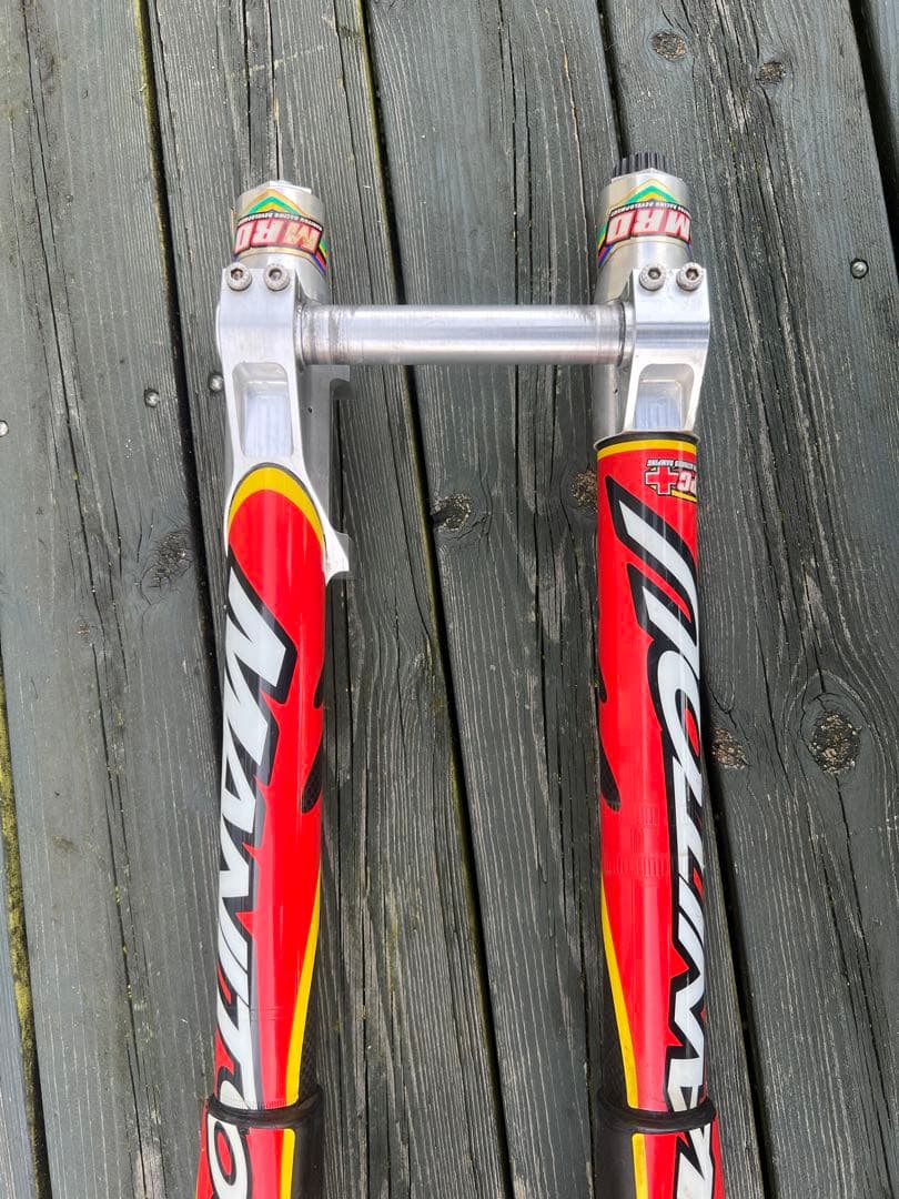 Manitou Xvert サスペンションフォーク