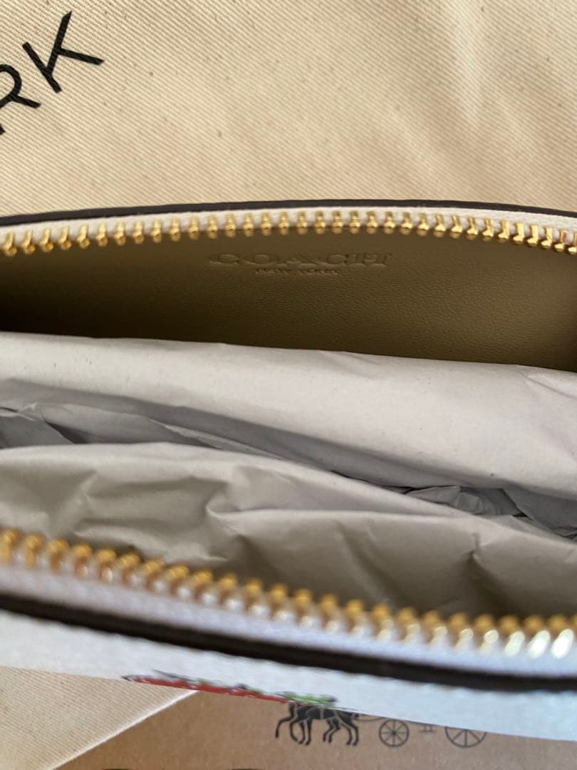 【COACH CAP08】ポーチ ペンケース筆箱 筆記具 ストロベリープリント