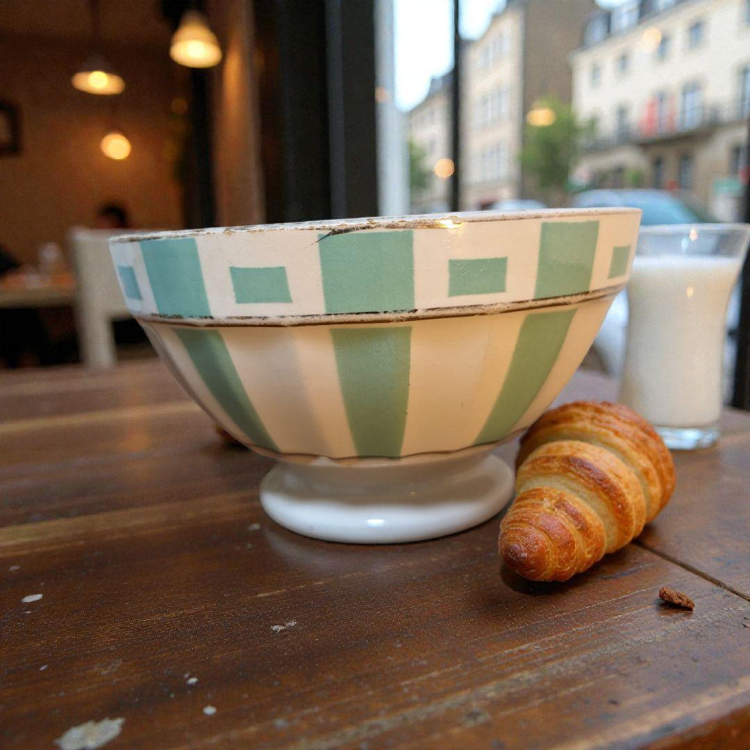 値引OK　カフェオレボウル　フランスアンティーク　ミントカラーでお部屋を明るく