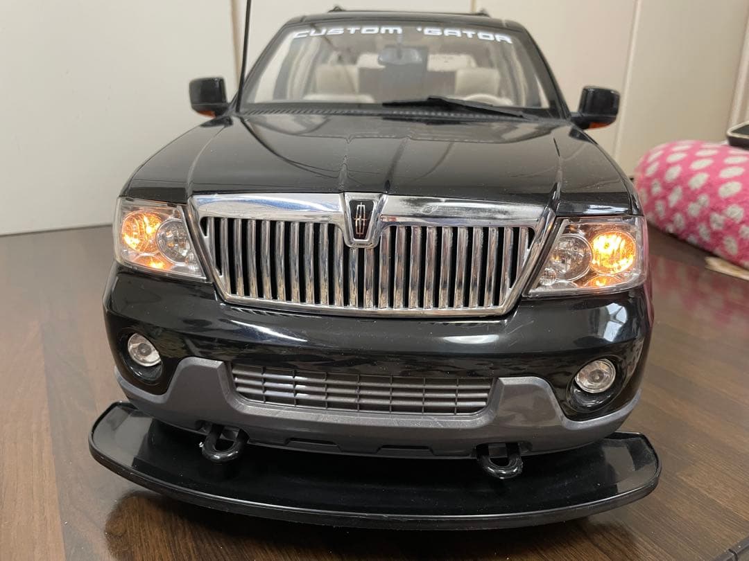 9/30まで！特大ラジコン1／8スケール　リンカーン ナビゲーター