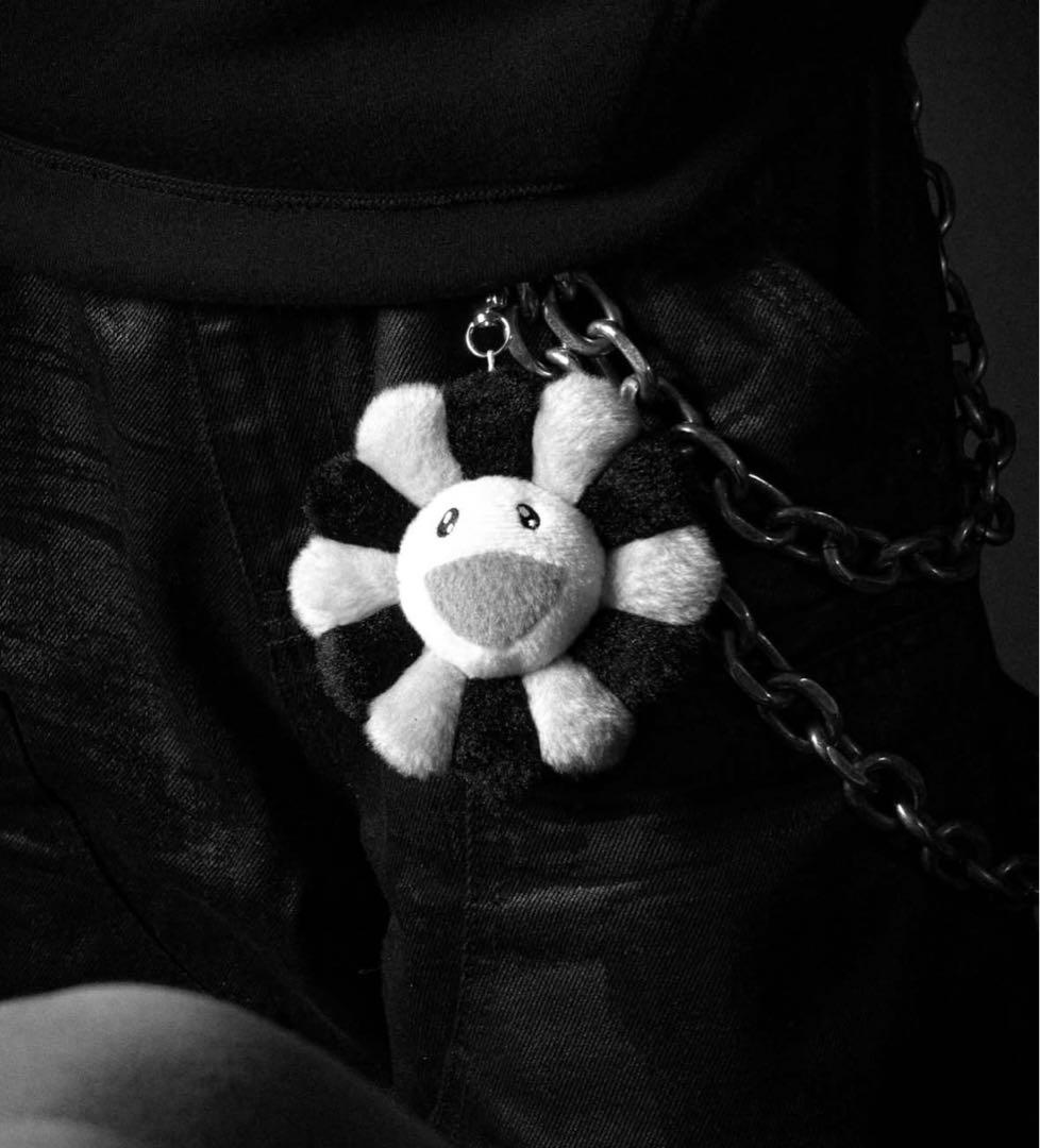 カイカイキキ　村上隆　お花 クッションキーホルダー 白黒グレー