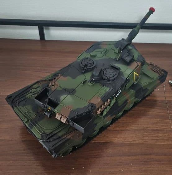 東京マルイ バトルタンク レオパルト2 バンド5