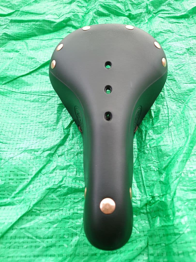 レザーサドル 黒 GIZA PRODUCTS(ギザプロダクツ)製 新品未使用