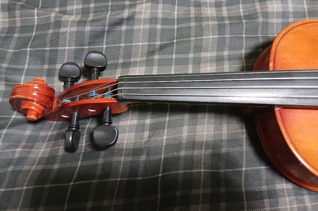 新品弦付き　鈴木バイオリン 4/4 No200 ケース 2006年