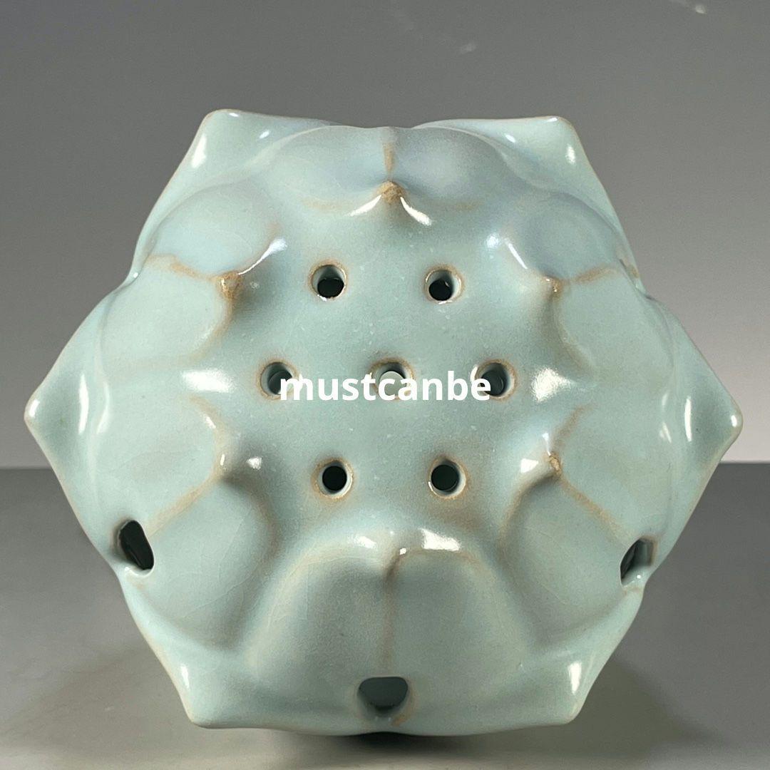 宋官窯汝磁器天青釉蓮華薫香炉 景徳鎮 陶磁器 装飾品 現代工芸品 美術品 置物