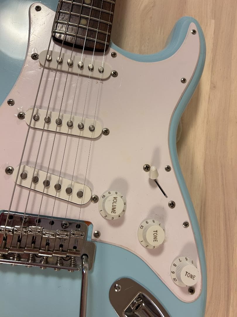 グラスルーツGrassRootsストラトタイプ（+SQUIER アッセンブリ）