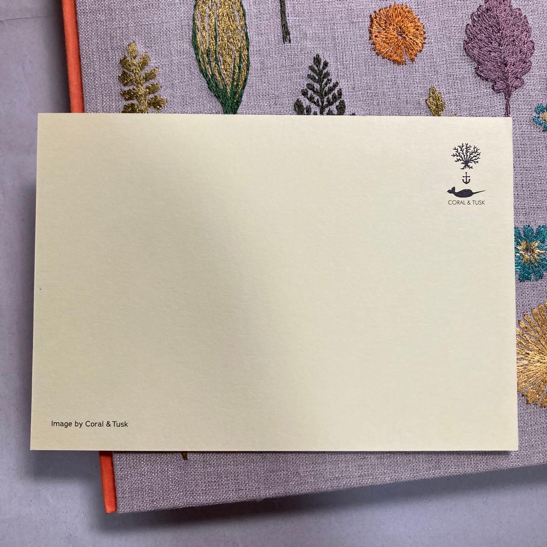 サイン本　STEPHANIE HOUSLEY CORAL & TUSK 匿名配送