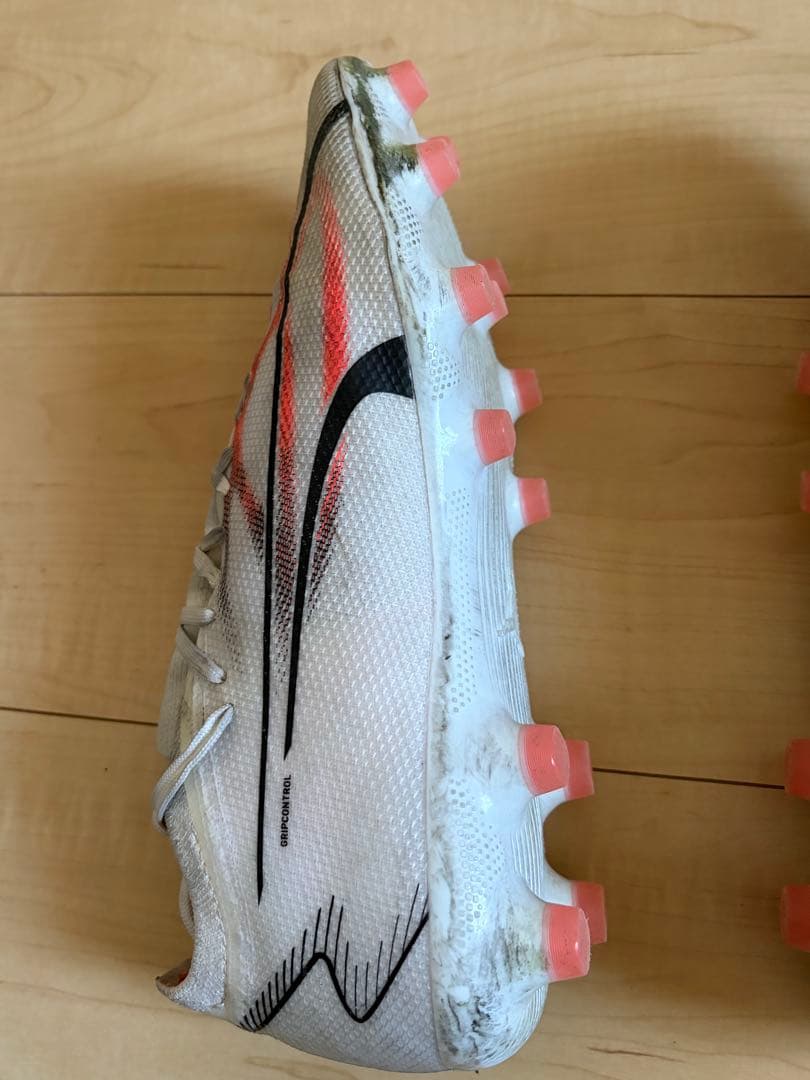 Puma ウルトラ　サッカースパイクHG ホワイト/オレンジ