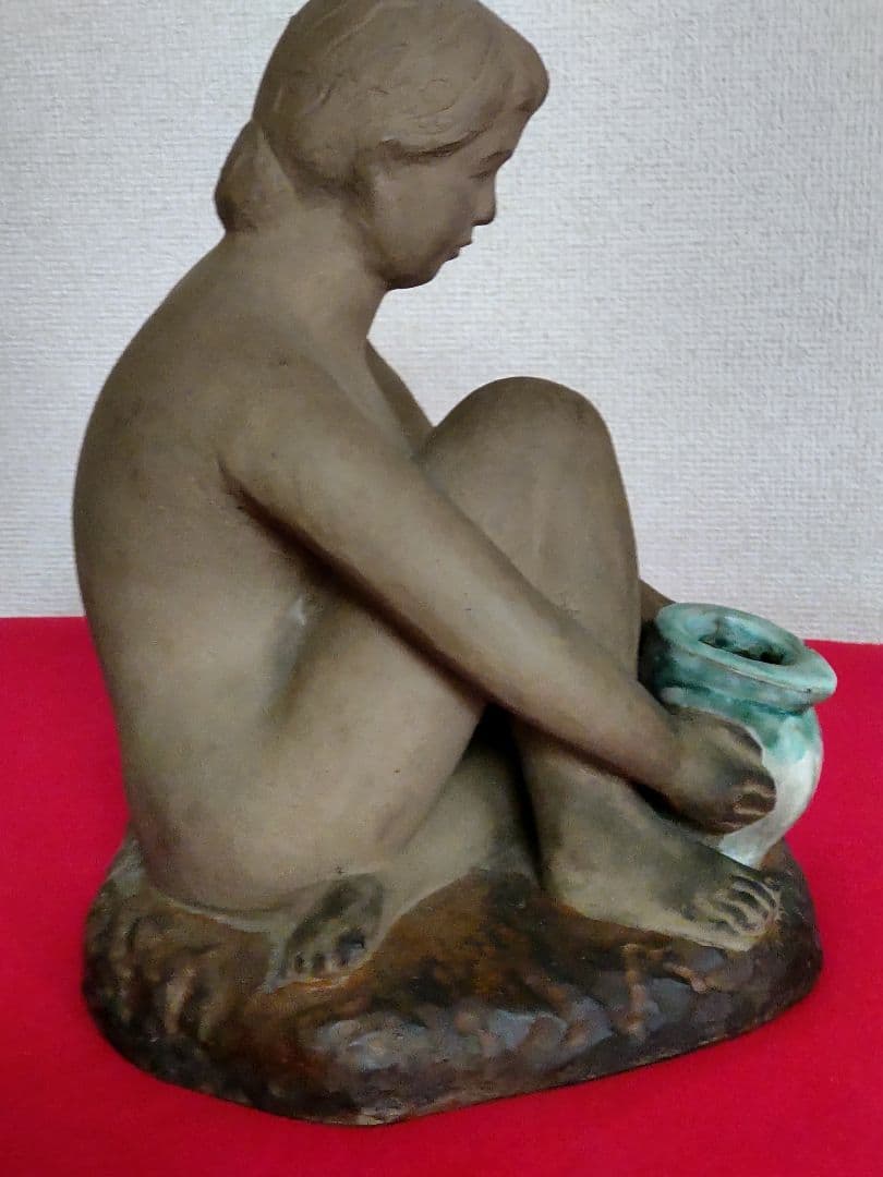 少女像置物/陶器