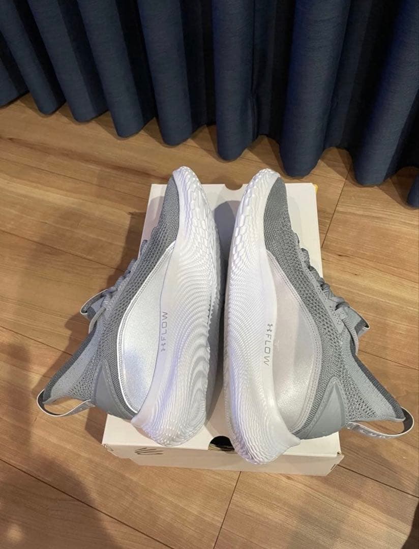 CURRY8 バスケットボールシューズ グレー　27cm