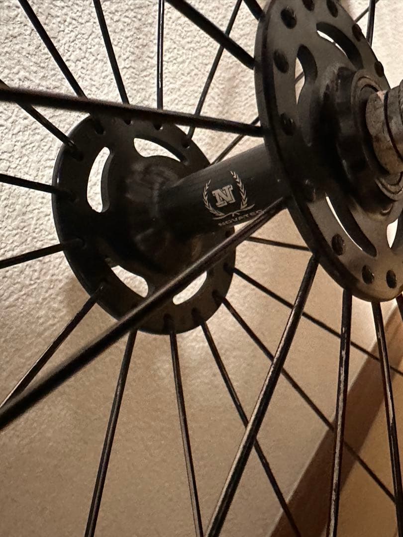 ピスト用完組ホイール　コグ、タイヤ付き