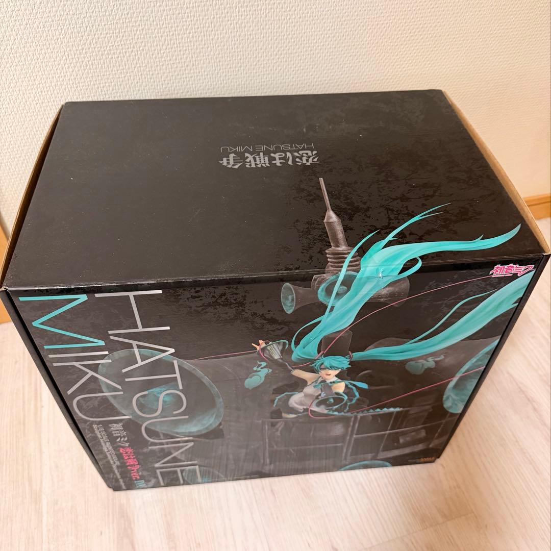 美品 初音ミク 恋は戦争Ver. DX 1/8 完成品 フィギュア