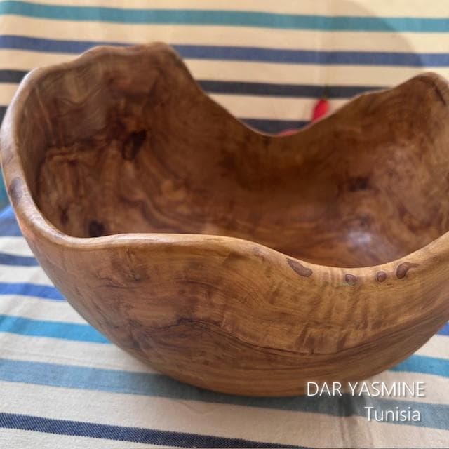 オリーブの木　１点もの　特大ボウル　たたずむ姿が神々しい　約φ32.5cm