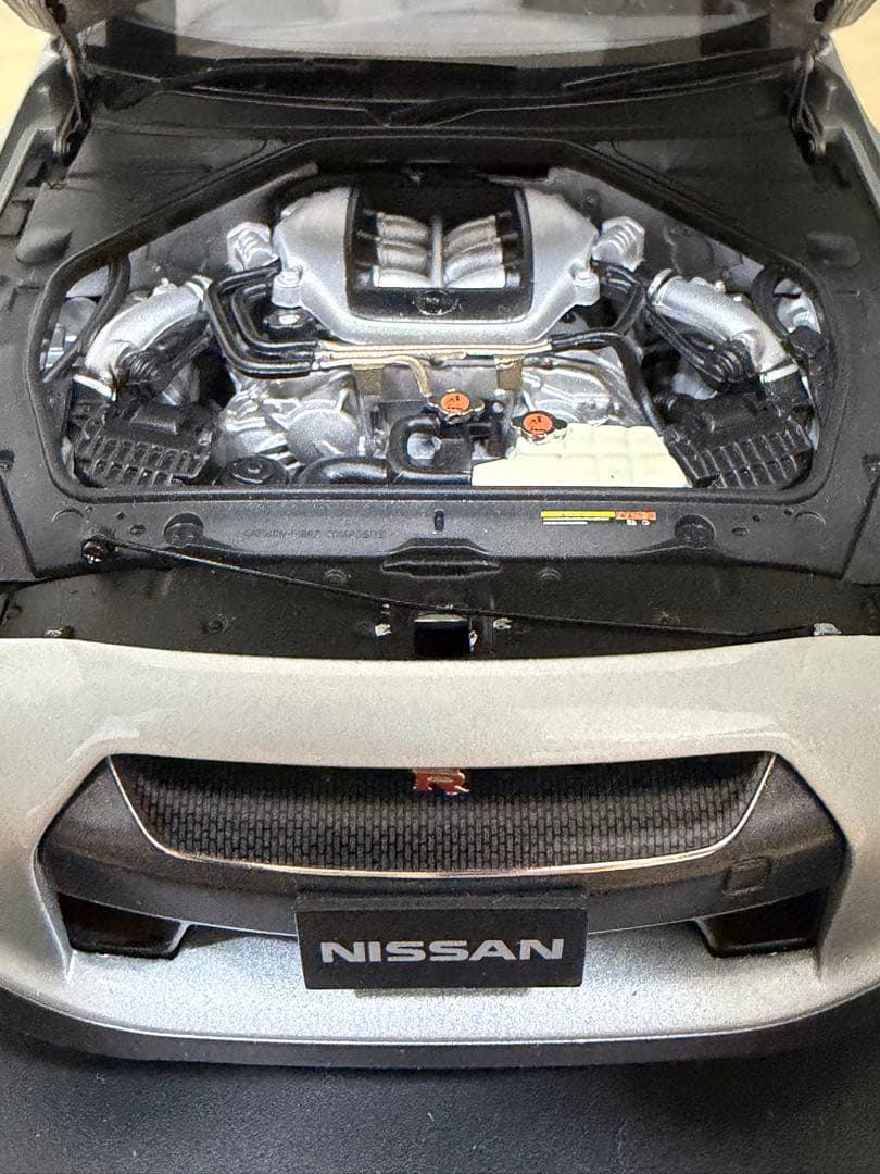 【希少】オートアートミレニアム 1/18 ニッサン GT-R R35 ミニカー