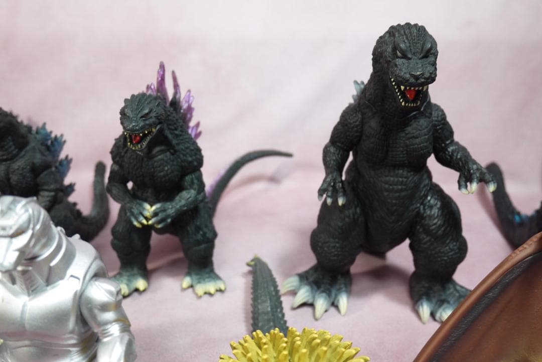 ゴジラ　メカゴジラ　ガイガン　ラドン　レギオン　デストロイア　コング　15体