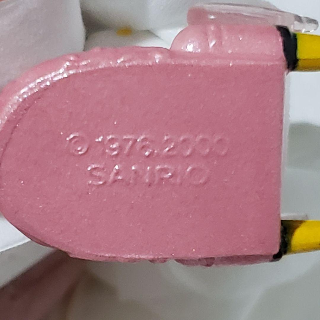 ハローキティ Vivitix スワン ストラップ＆チャームセット