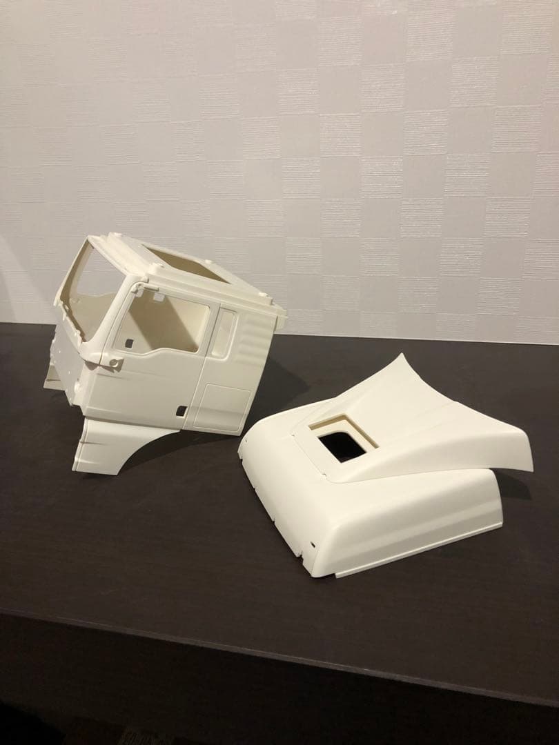 タミヤ 1/14 トレーラーヘッド MAN TGX 26.540 6×4 XLX