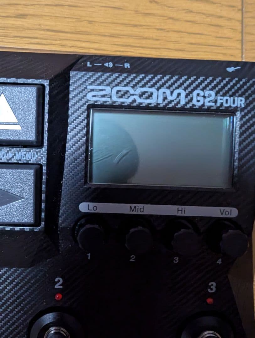 ZOOM G2 FOUR ギターエフェクター 本体と箱付き