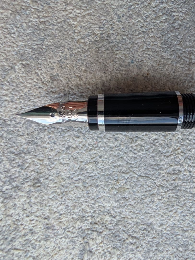 パイロット万年筆　エラボー　金属軸（赤）SM