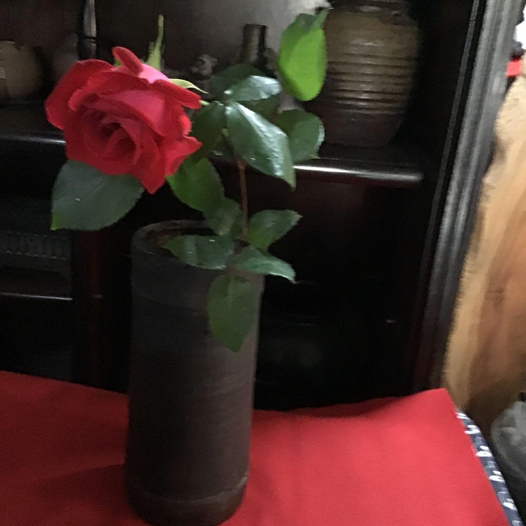 古備前の筒形花生けです。只今初売りです❣️