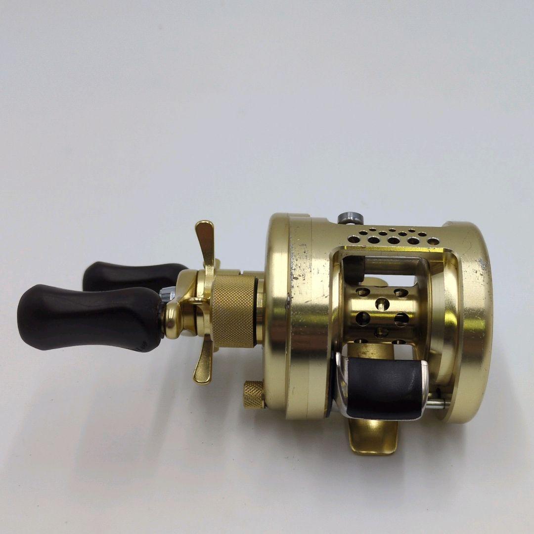 SHIMANO 01 カルカッタコンクエスト101 RH443 レフト 箱付