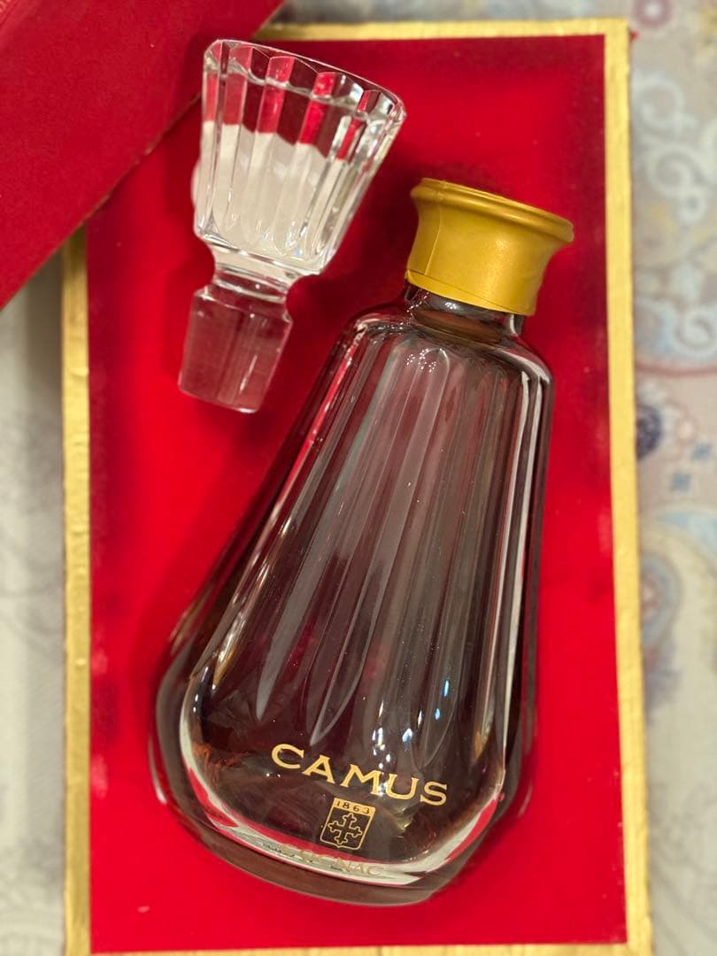 【未開封】CAMUS コニャック 古酒　レッドボックス　コレクション品
