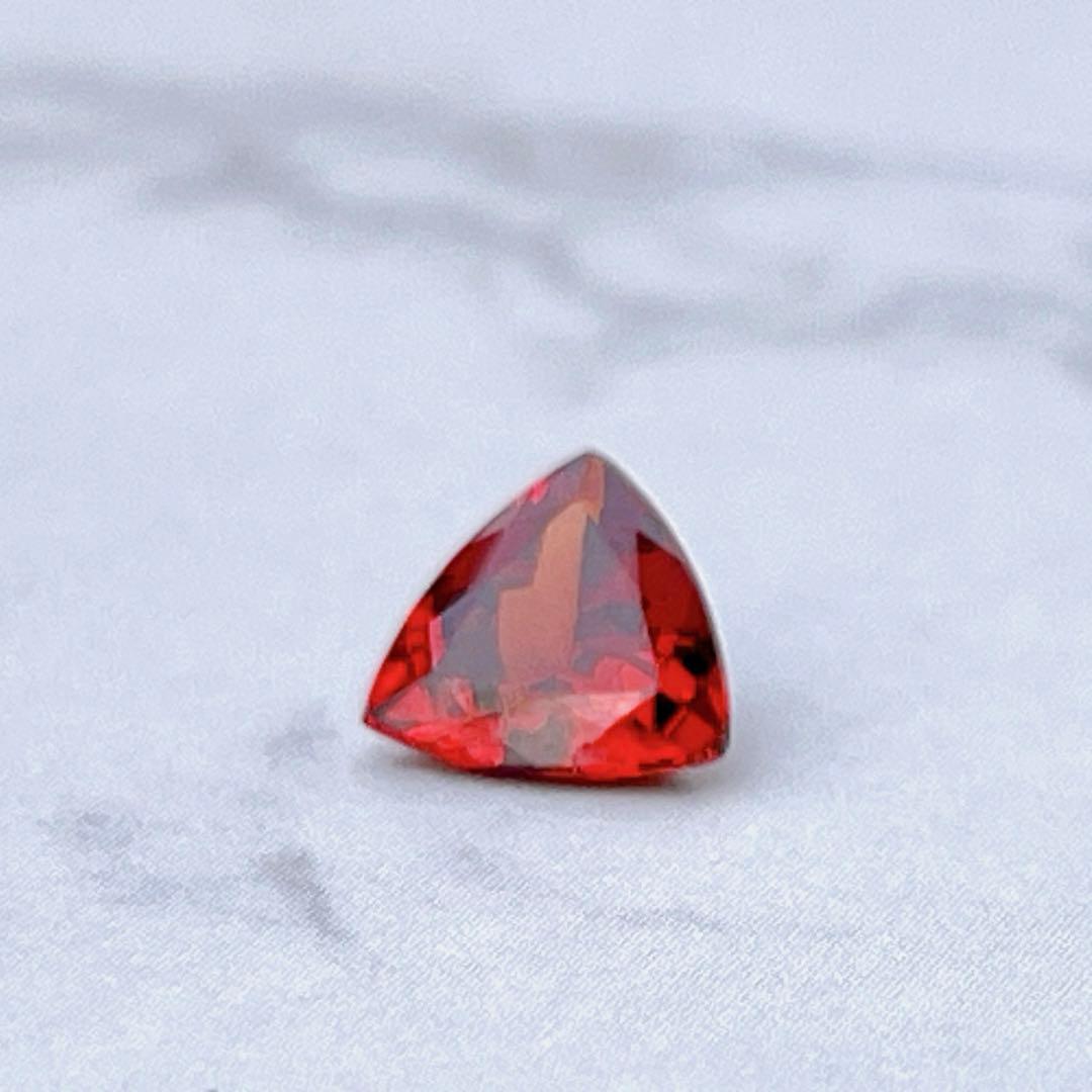 ガーネット　ルース　天然　天然石　スペサルティンガーネット　レディッシュオレンジ