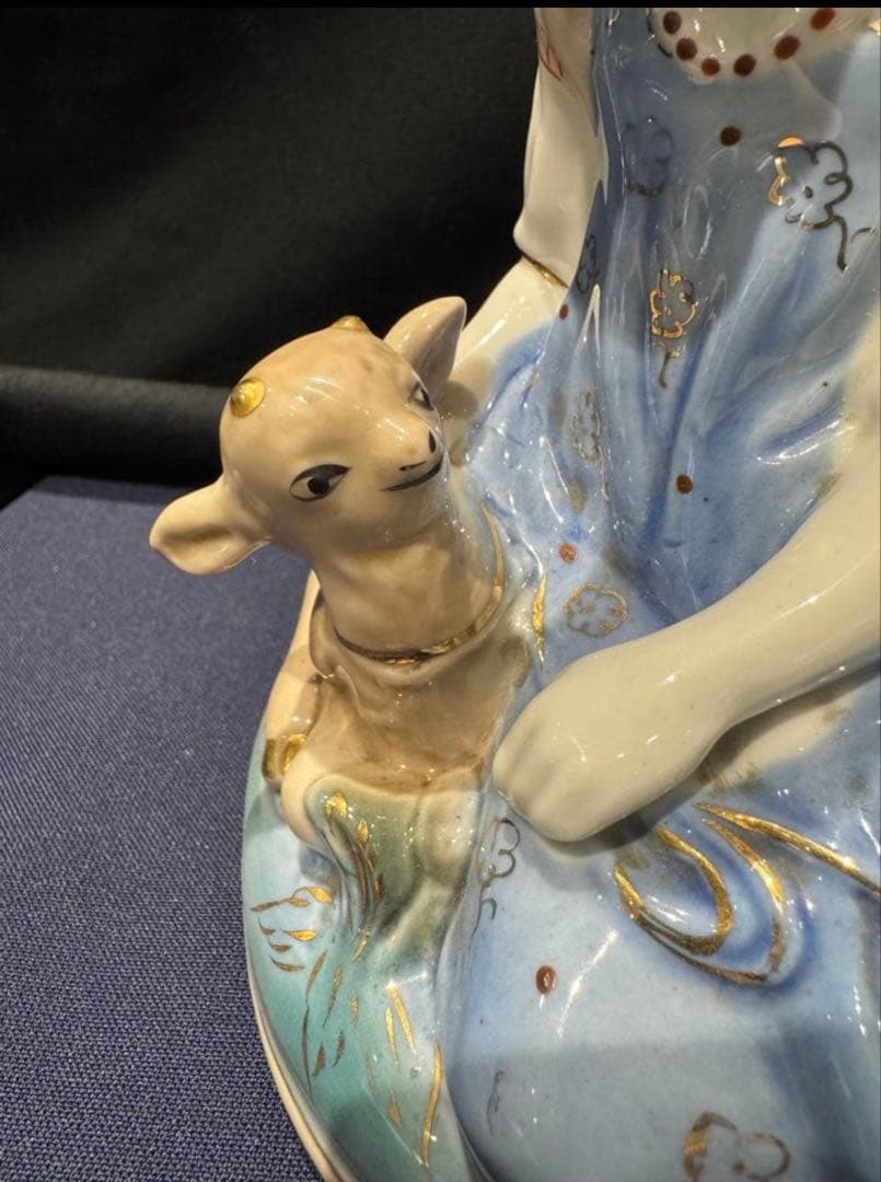 レア‼️ソビエト　アンティーク グジェリ焼き。 女の子とヤギ、フィギュア