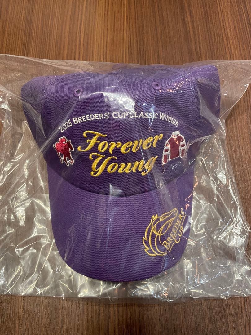 JRA 2025 フォーエバーヤング　キャップとおまけTシャツ