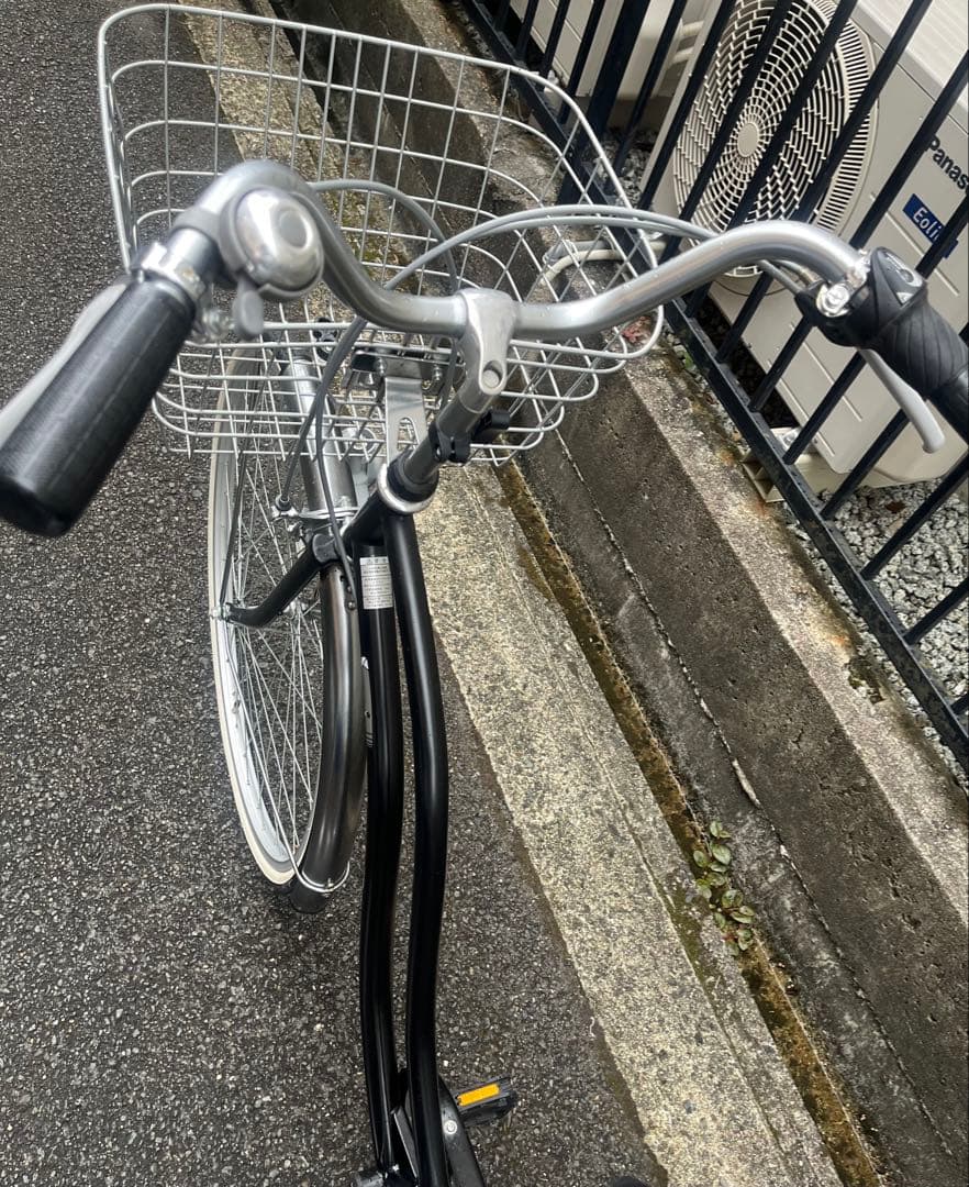 新車購入から使用少なめ　27インチ　自転車　ママチャリ　大阪　発送不可