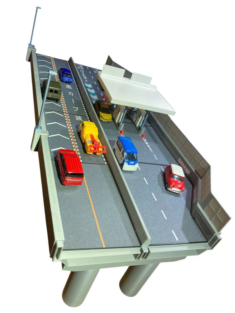 ミニカージオラマ 1:64 高速道路 料金所セット