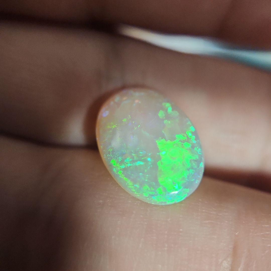 天然 エッグインオパール 3.920ct