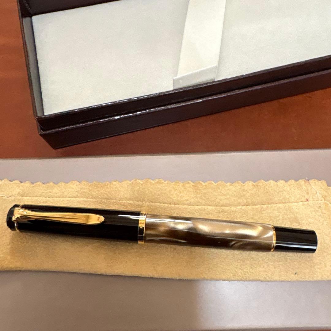 ペリカンクラシックM200ピストン吸入式マープルブラウン極美品