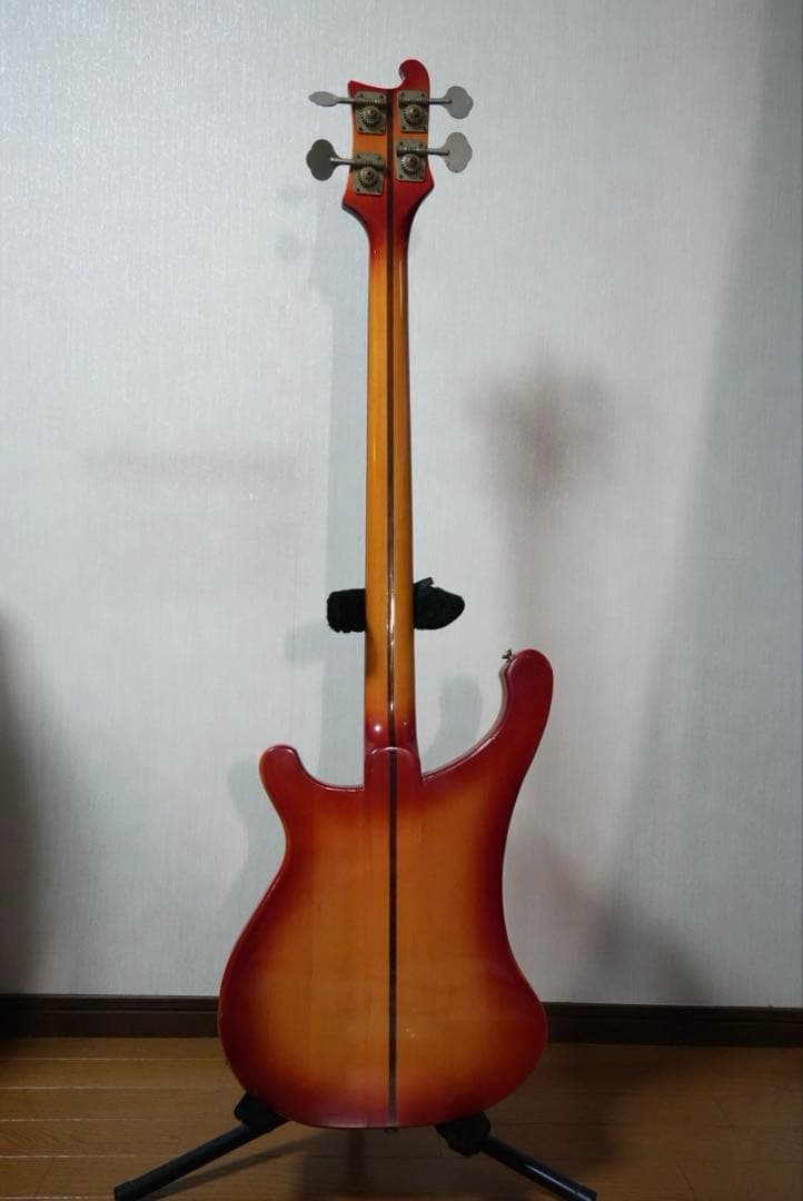 Guyatone Rickenbackerモデル エレキベース サンバースト