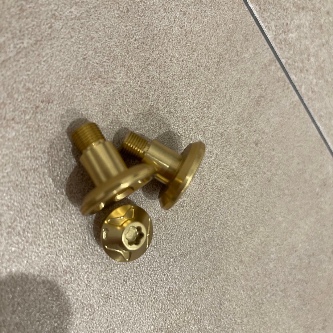 DRT バリアル ホイールキャップ DISH ゴールド 2個センターナット1個