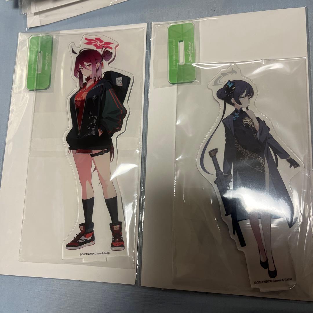 ブルーアーカイブ　アクリルスタンド　35種