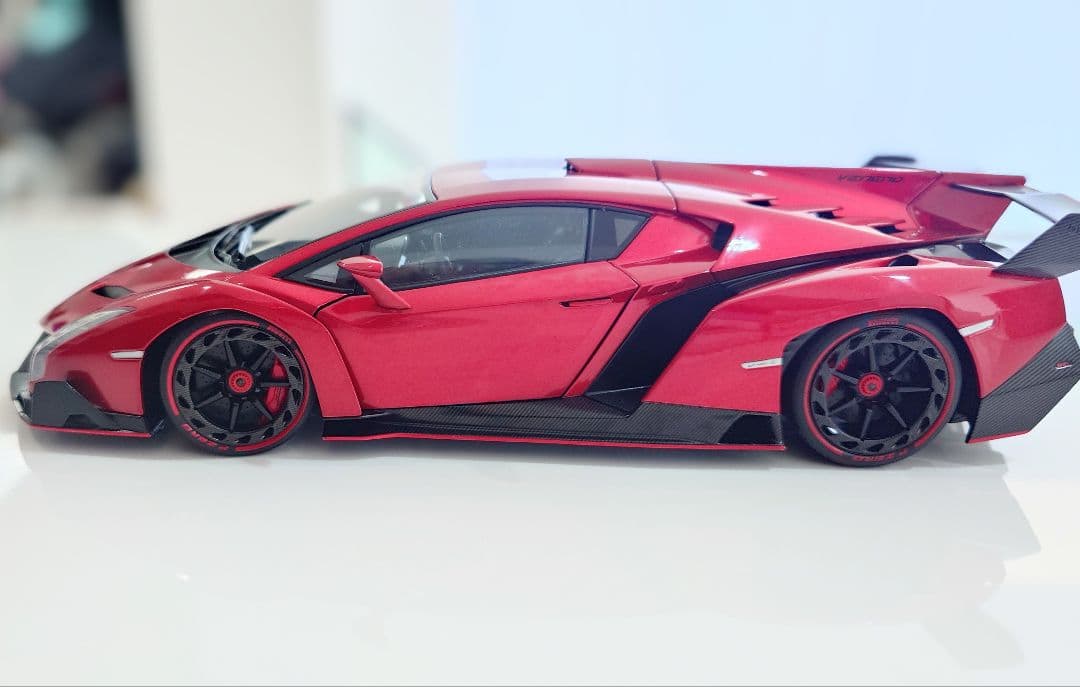 【稀少】Lamborghini Veneno 1/18 【AUTOART】