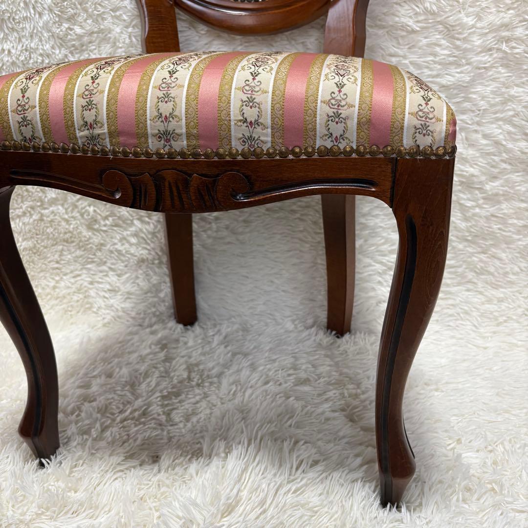 美品　猫脚　ヨーロピアン　クラシック調 木製 彫刻ストライプ柄　アンティーク風