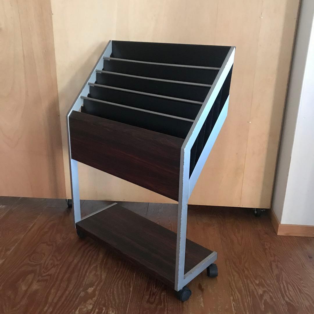 UCHIDA マガジンラックキャスター付 レトロモダン d&department