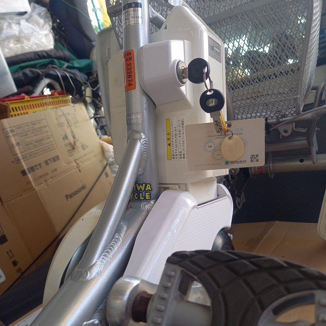 ともさん専用　ブリヂストン充電　電動アシスタワゴン三輪車 シルバー