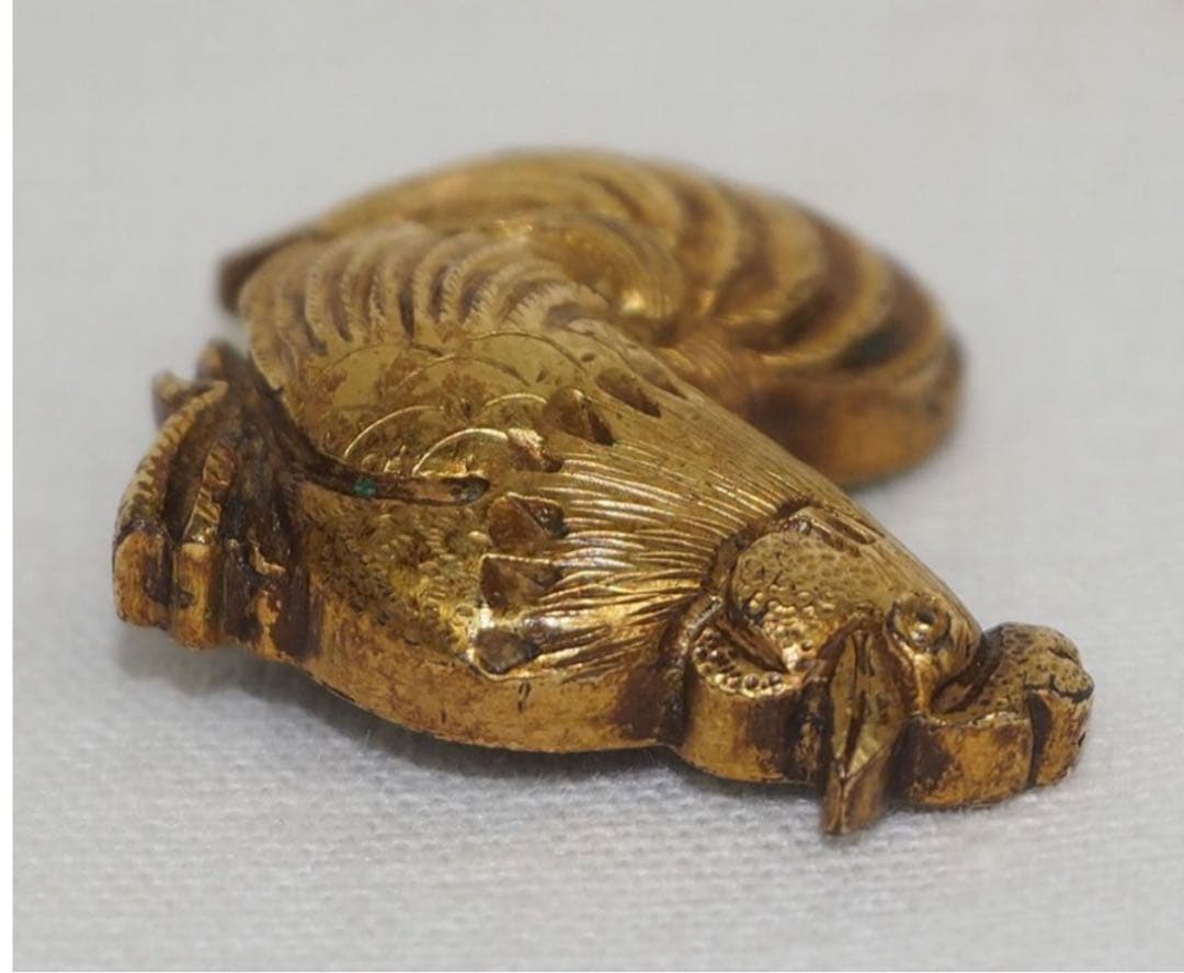 送料無料コレクター放出江戸時代『政義』作　金着せ鶏目貫2点刀装具木箱付大名道具