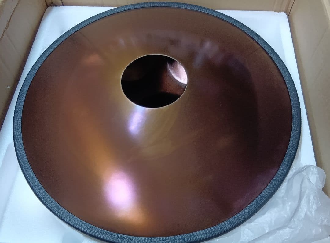 ハンドパン　小ぶりの46センチ　A＝440Hz　Gマイナー　銅色にグラデーション