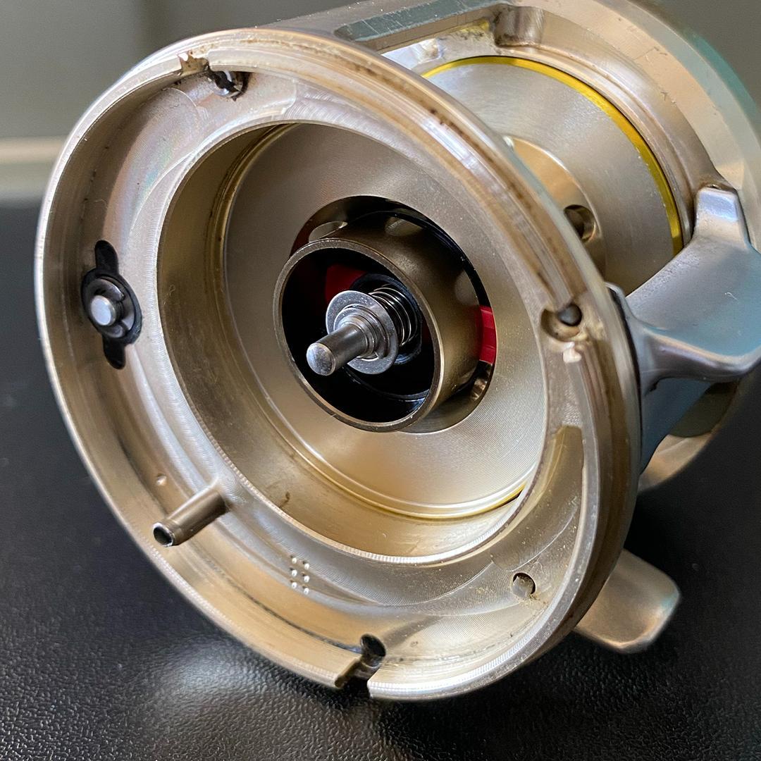 ダイワ『ミリオネア』CV-Z 203（右巻き）